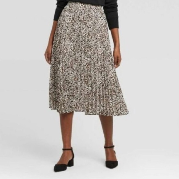 A New Day Leopard Print Midi Skirt pleated size M casual career animal print - Picture 2 of 12